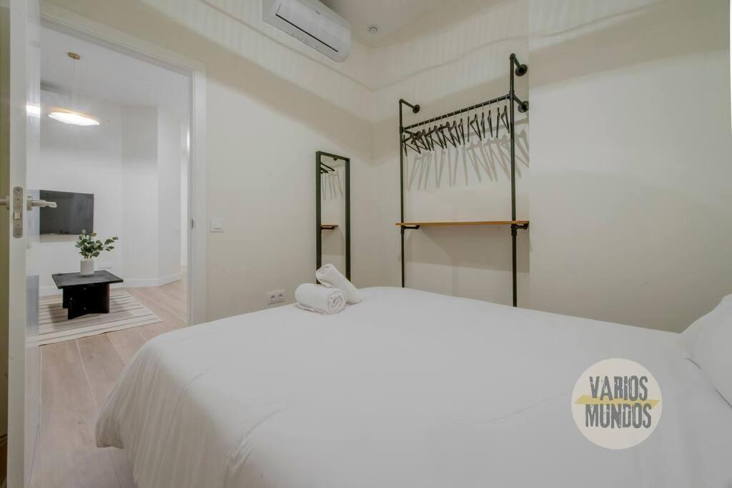 Cool Y Centrico Apt 6Px En Plena Plaza Del Carmen E2 Madrid Extérieur photo