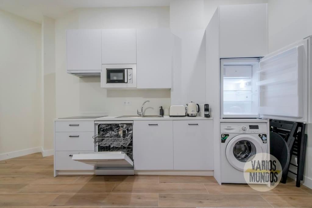 Cool Y Centrico Apt 6Px En Plena Plaza Del Carmen E2 Madrid Extérieur photo