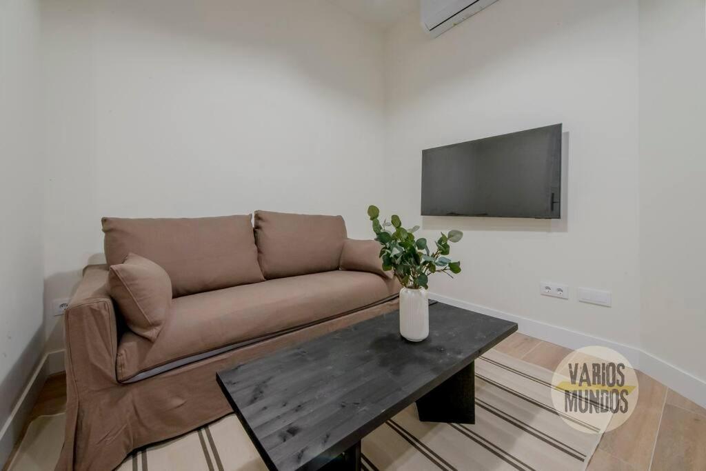 Cool Y Centrico Apt 6Px En Plena Plaza Del Carmen E2 Madrid Extérieur photo