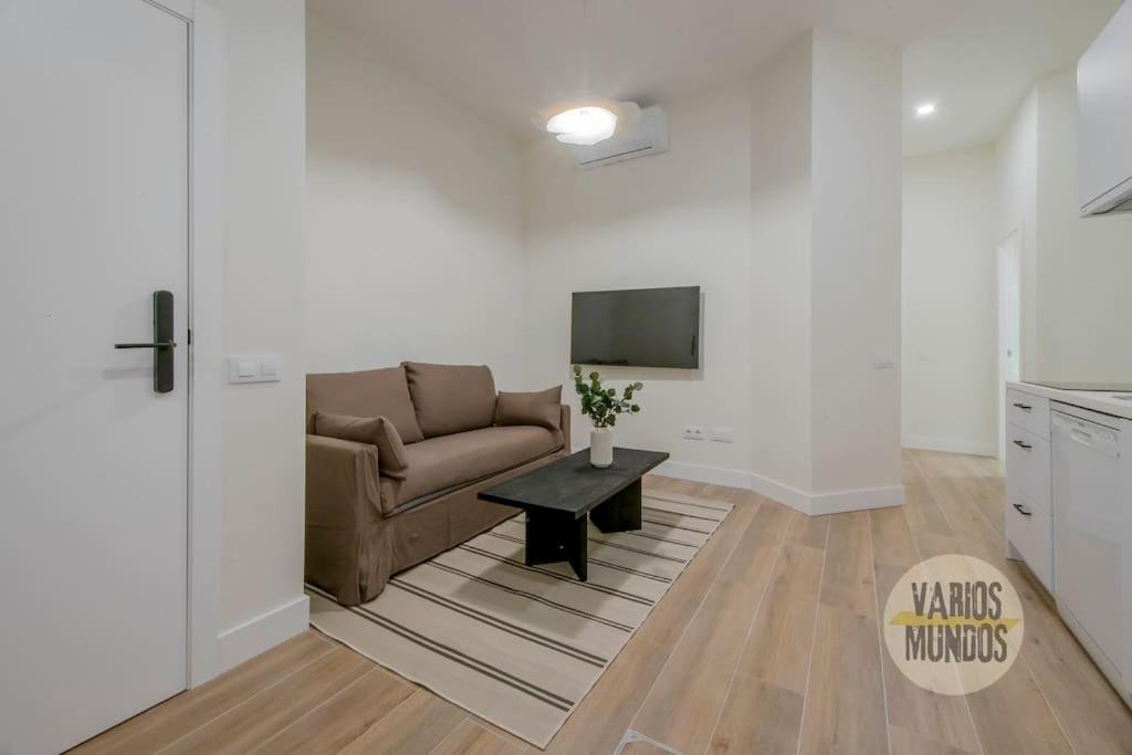 Cool Y Centrico Apt 6Px En Plena Plaza Del Carmen E2 Madrid Extérieur photo