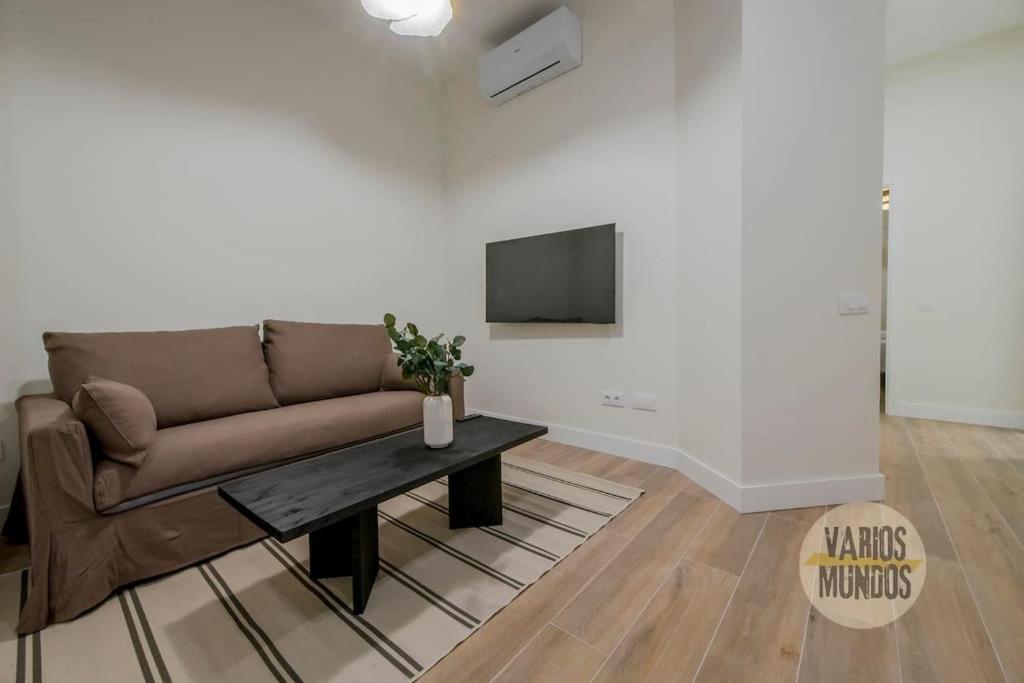 Cool Y Centrico Apt 6Px En Plena Plaza Del Carmen E2 Madrid Extérieur photo